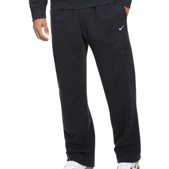 nike classic fleece cargo pants